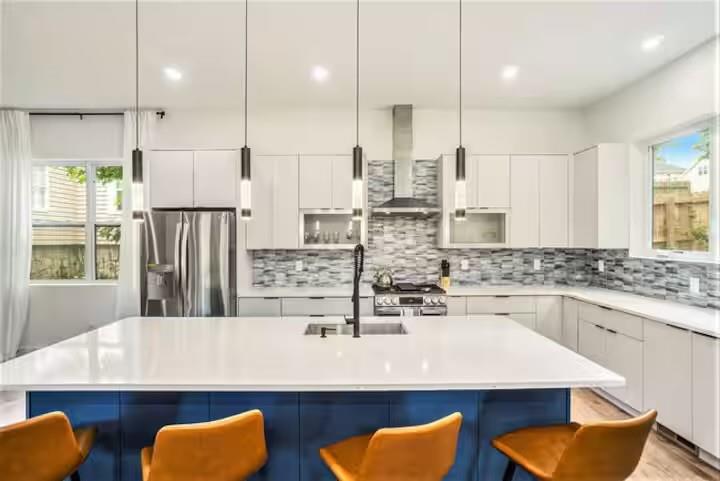 245 Mathewson Place