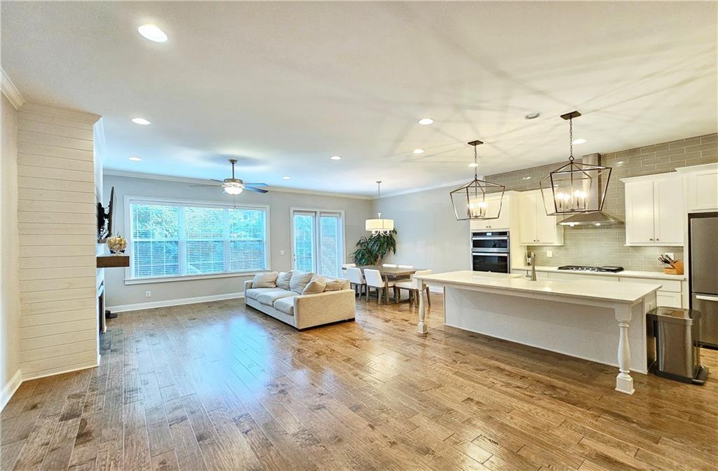 2128 Sonoma Drive, Smyrna, Georgia image 3