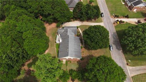 A home in Mcdonough