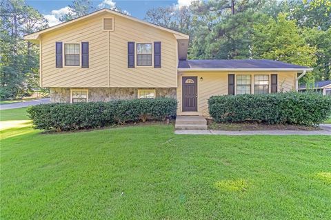 A home in Ellenwood