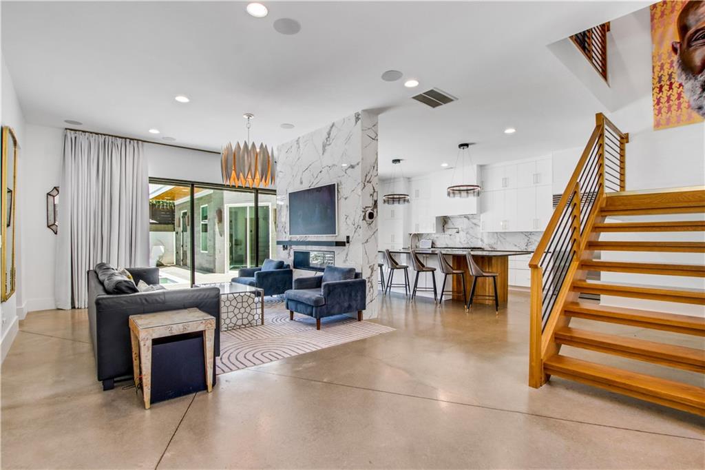 Woodstock Downtown - Residential