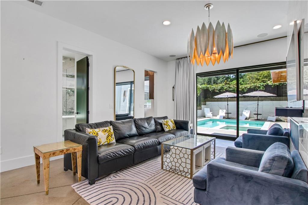 Woodstock Downtown - Residential