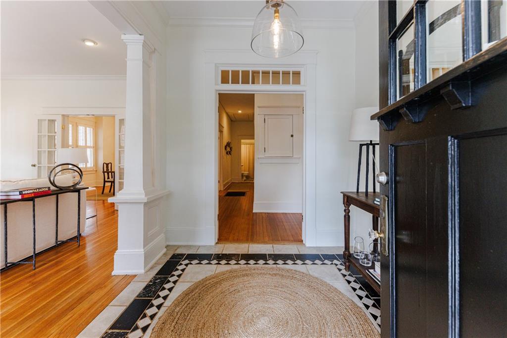 654 Cresthill Avenue NE