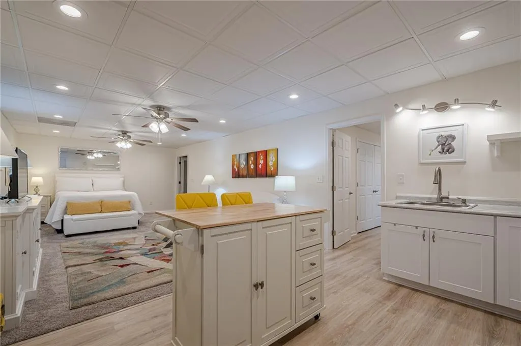 Canton, Georgia 30114, United States, 3 Bedrooms Bedrooms, ,3 BathroomsBathrooms,Residential,Active,76729