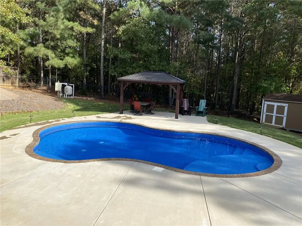 Canton, Georgia 30114, United States, 3 Bedrooms Bedrooms, ,3 BathroomsBathrooms,Residential,Active,76729