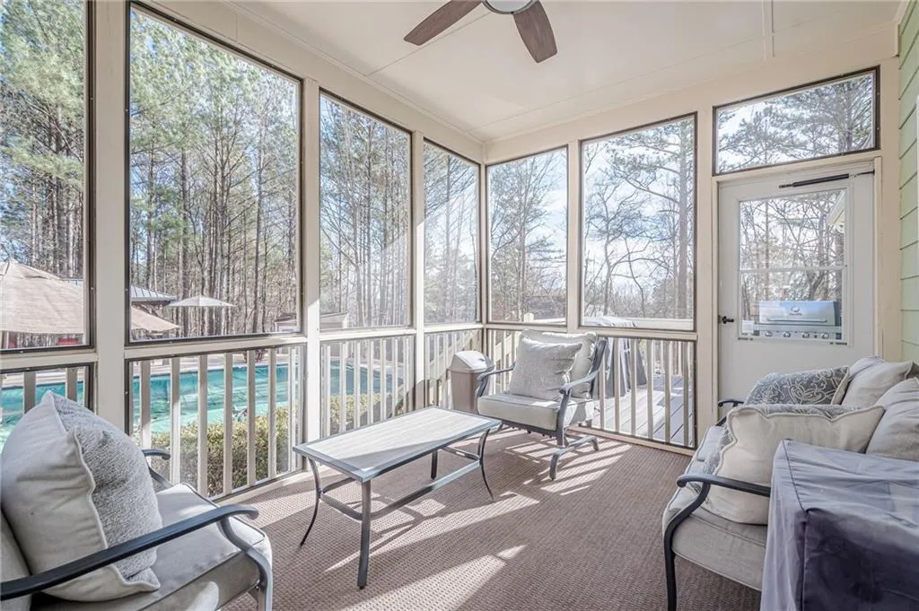 Canton, Georgia 30114, United States, 3 Bedrooms Bedrooms, ,3 BathroomsBathrooms,Residential,Active,76729