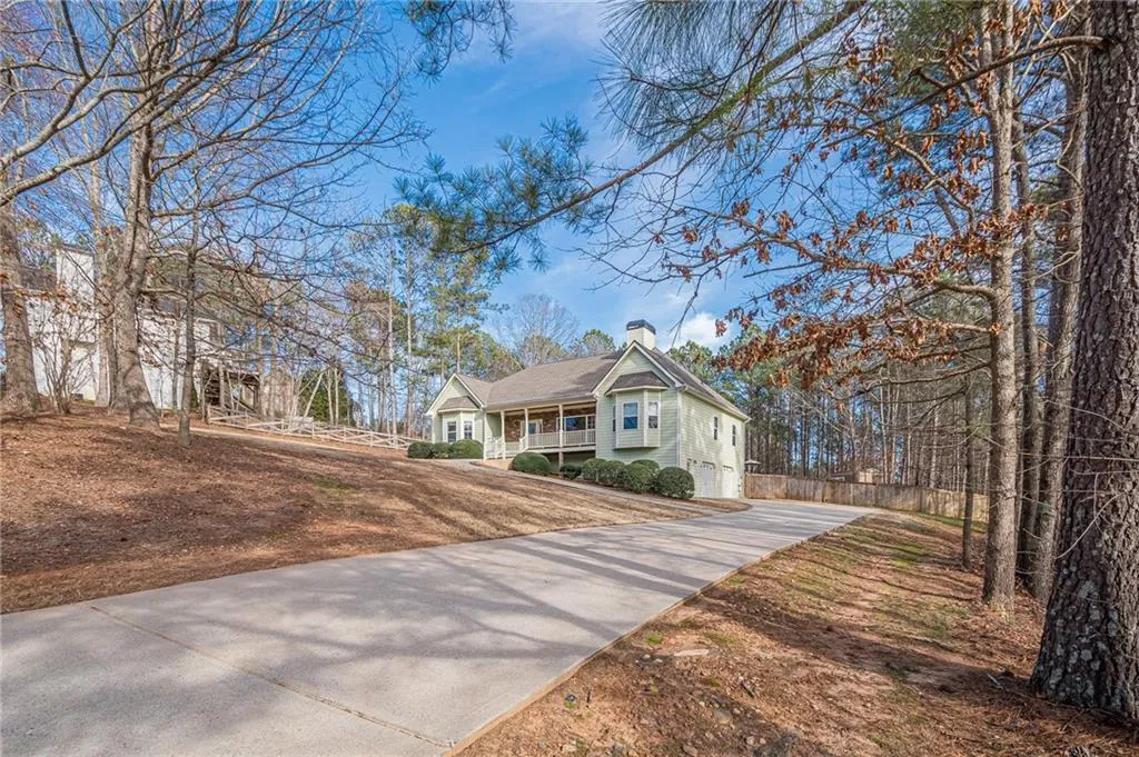 Canton, Georgia 30114, United States, 3 Bedrooms Bedrooms, ,3 BathroomsBathrooms,Residential,Active,76729