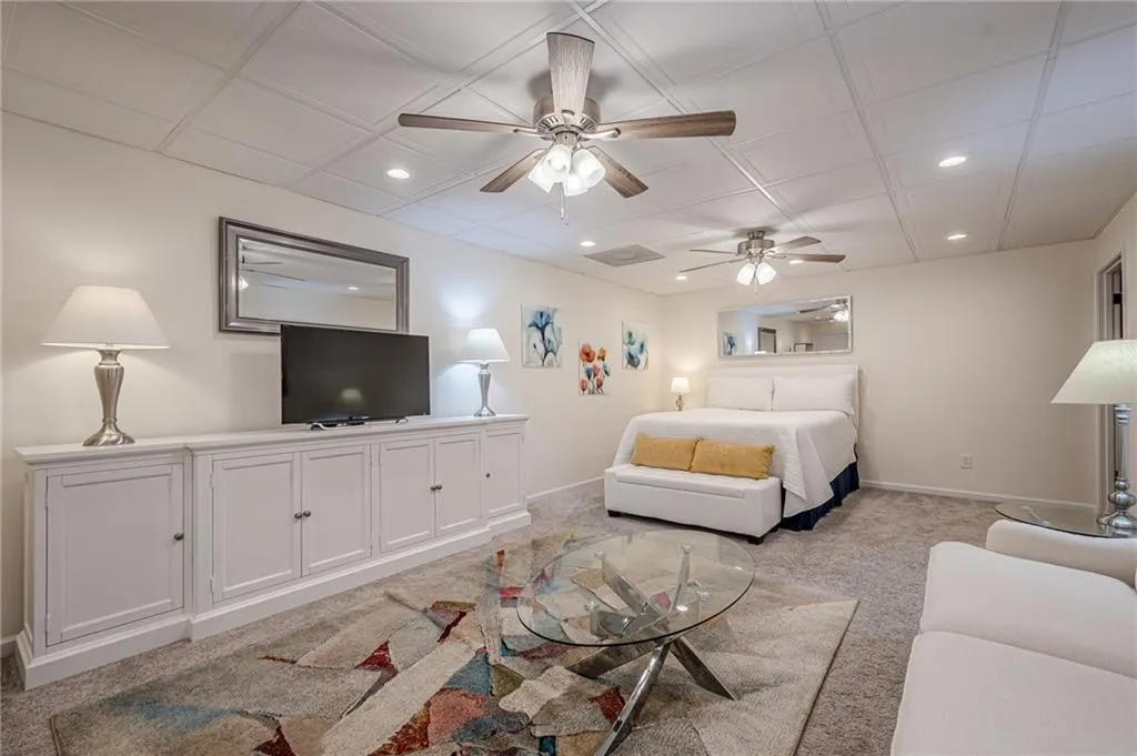 Canton, Georgia 30114, United States, 3 Bedrooms Bedrooms, ,3 BathroomsBathrooms,Residential,Active,76729