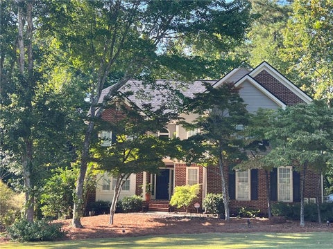 Homes For Sale - 6256 Woodlore Drive<br/> Acworth, GA 30101