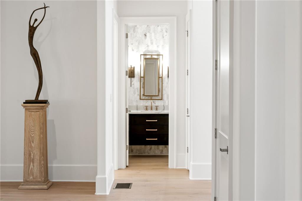 4555 Mystic Drive, Atlanta, Georgia image 24