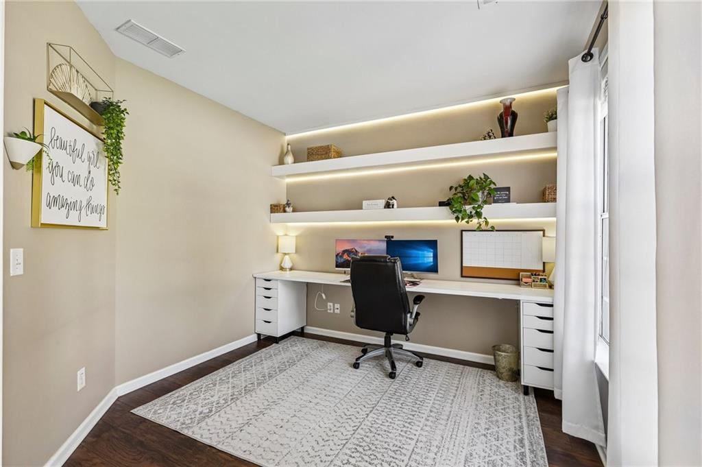 5052 Raventhorpe Court