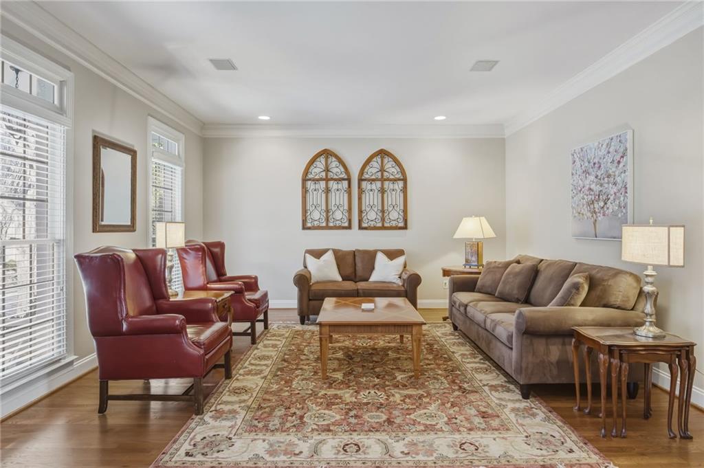 2012 Ivy Ridge Road SE