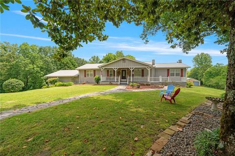 404 Davis Road W Fairmount GA 30139