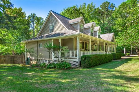 A home in Powder Springs