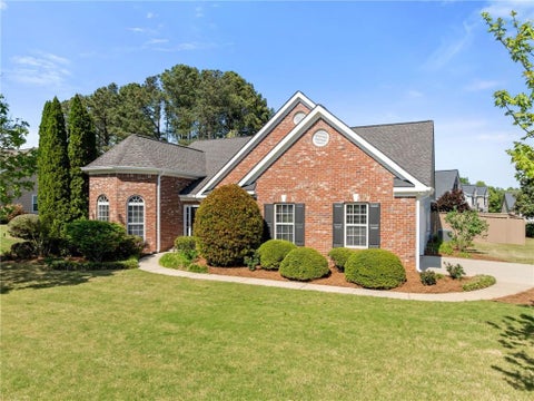 Homes For Sale - 1718 Sapling Court<br/> Lawrenceville, GA 30043