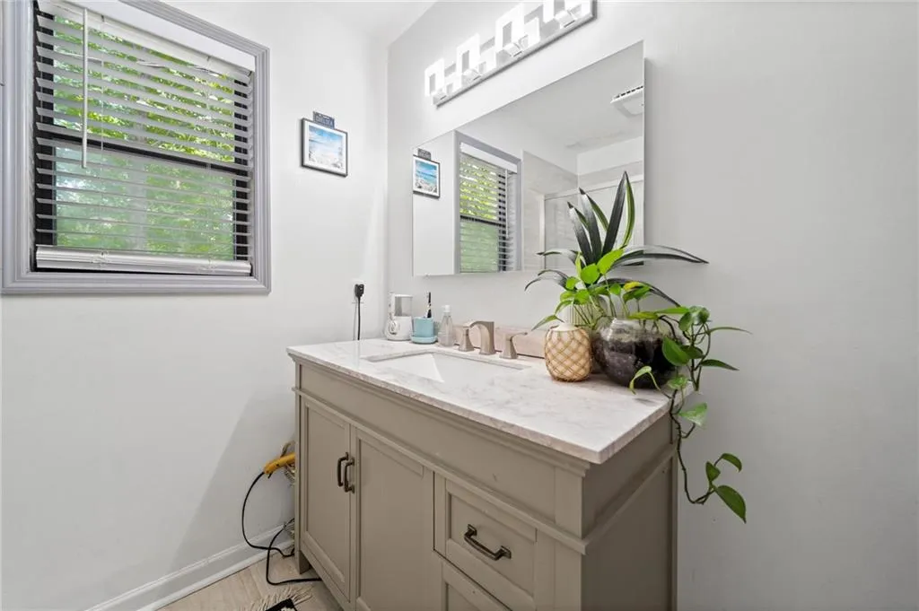 Kennesaw, Georgia 30152, United States, 3 Bedrooms Bedrooms, ,2 BathroomsBathrooms,Residential,Active,125976