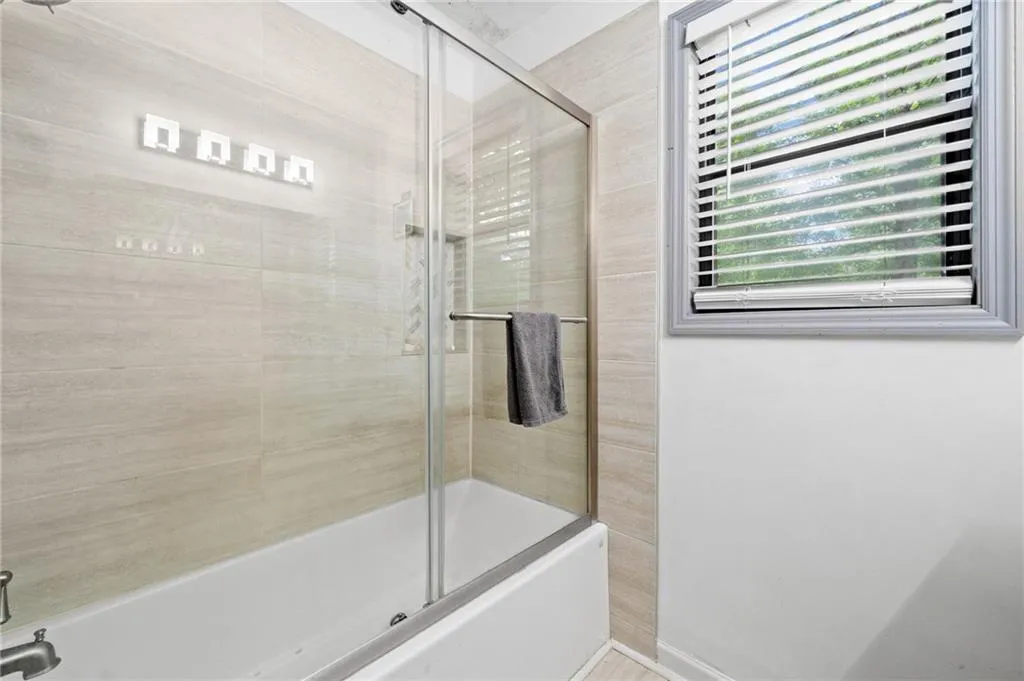 Kennesaw, Georgia 30152, United States, 3 Bedrooms Bedrooms, ,2 BathroomsBathrooms,Residential,Active,125976