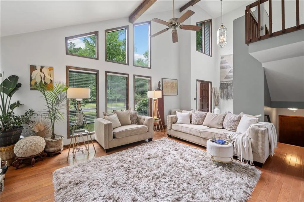 Kennesaw, Georgia 30152, United States, 3 Bedrooms Bedrooms, ,2 BathroomsBathrooms,Residential,Active,125976