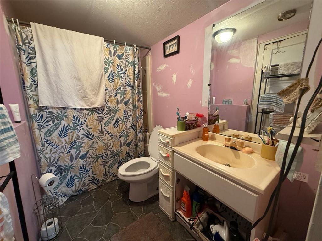 1027 W College Extension, Griffin, Georgia image 6
