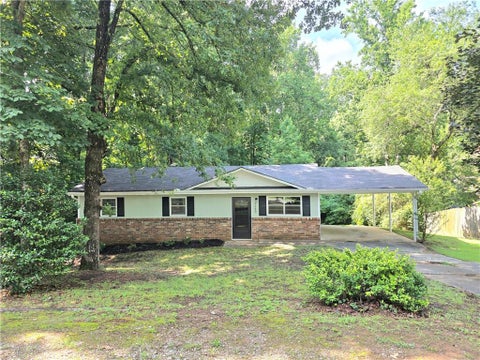 Homes For Rent - 3460 Meadowview Drive<br/> Douglas County, Lithia Springs, GA 30122