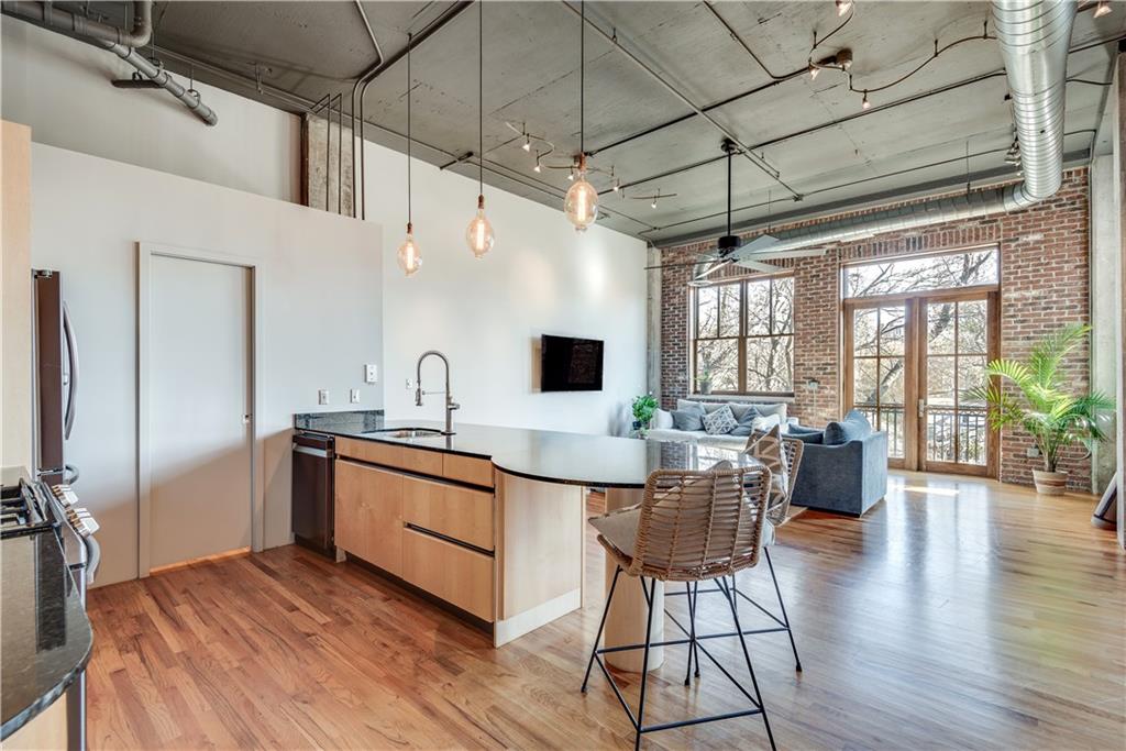 3235 Roswell Road 709