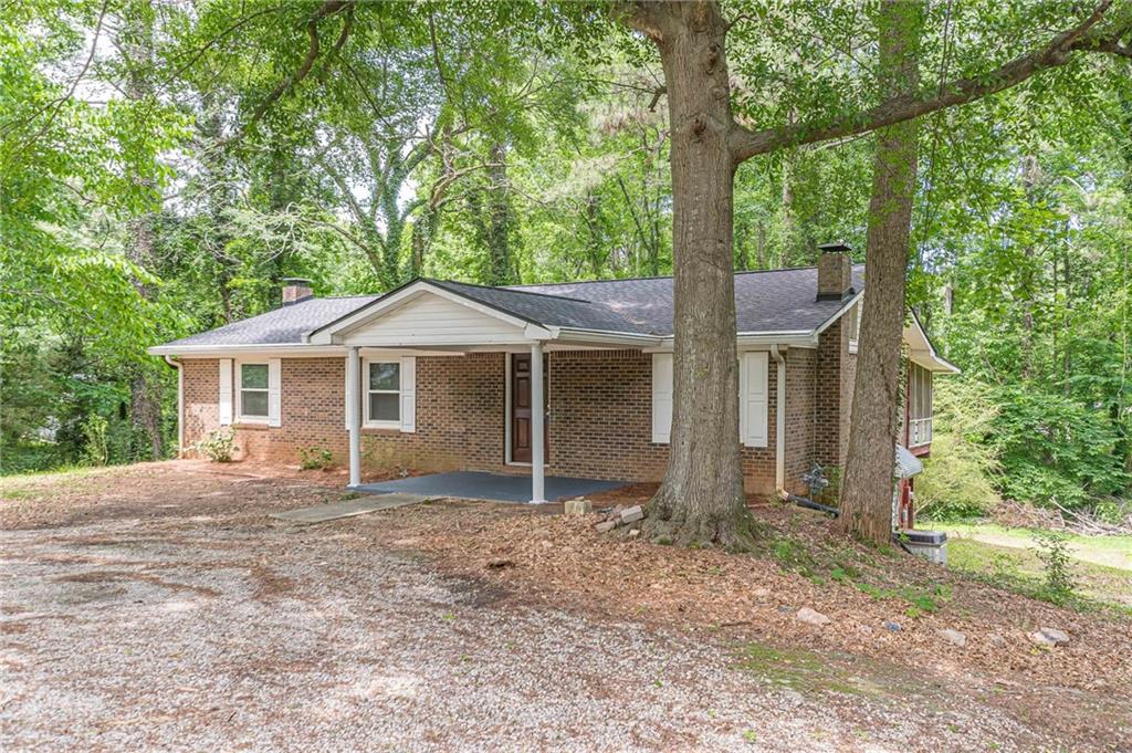 143 Longview Road, Fayetteville, Georgia image 1