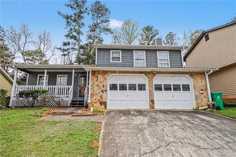 Homes For Sale - 6319 Phillips Creek Drive<br/> Lithonia, GA 30058