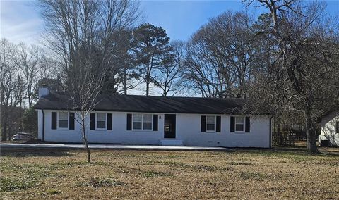 A home in Dacula