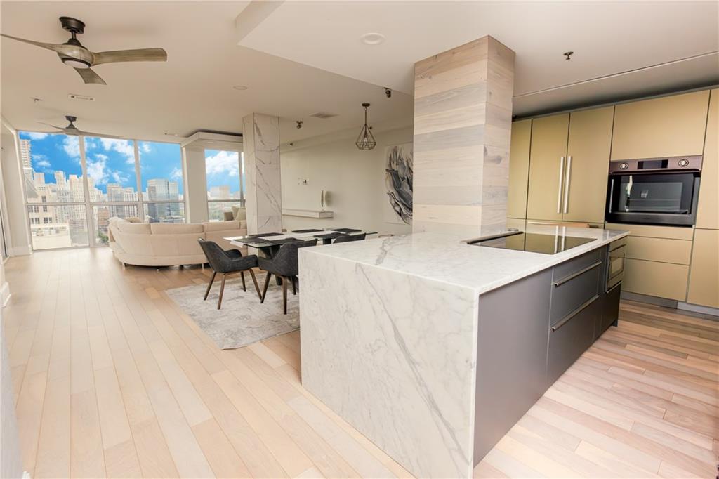 1280 W Peachtree Street NW 4003