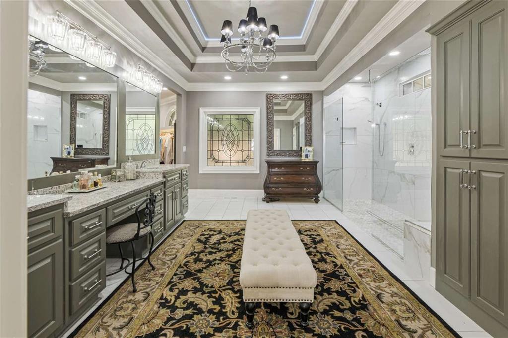 912 Mcelroy Mountain Drive