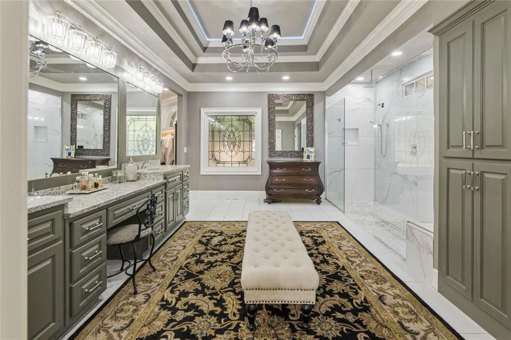 912 Mcelroy Mountain Drive