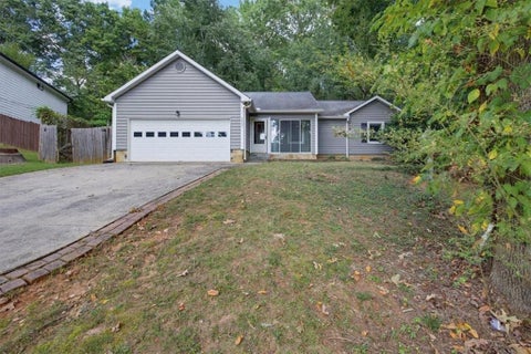 Homes For Sale - 2805 Varlet Court<br/> Snellville, GA 30039