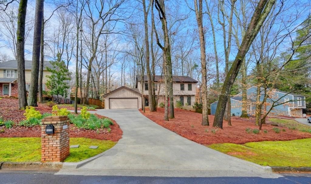 Photo of 1210 Martin Ridge Road, Roswell, GA 30076 (MLS # 7727380)