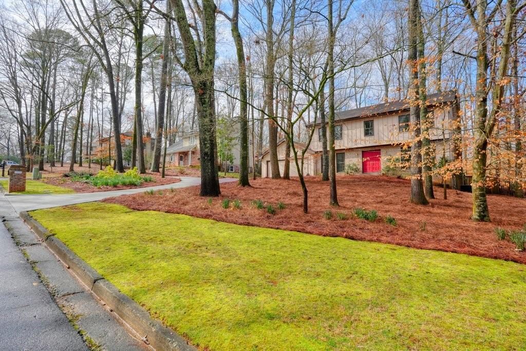 Photo of 1210 Martin Ridge Road, Roswell, GA 30076 (MLS # 7727380)