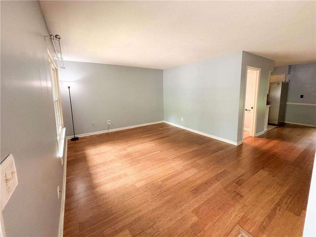 383 Leisure Court SW