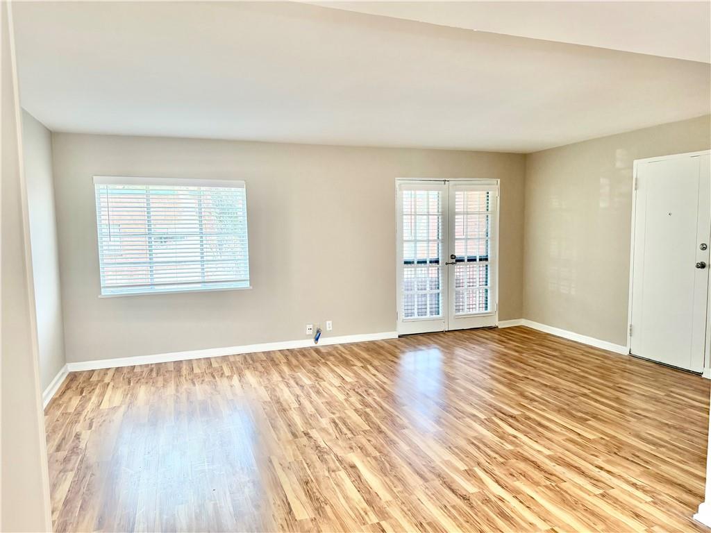 1381 Normandy Drive NE 4