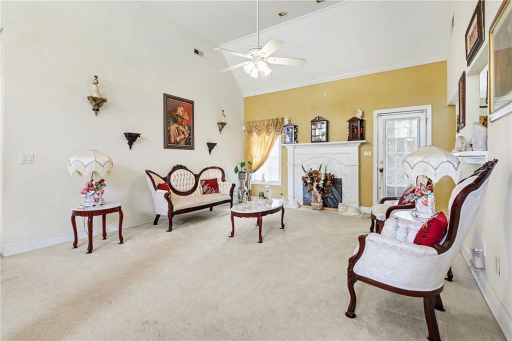 1041 Olive Drive