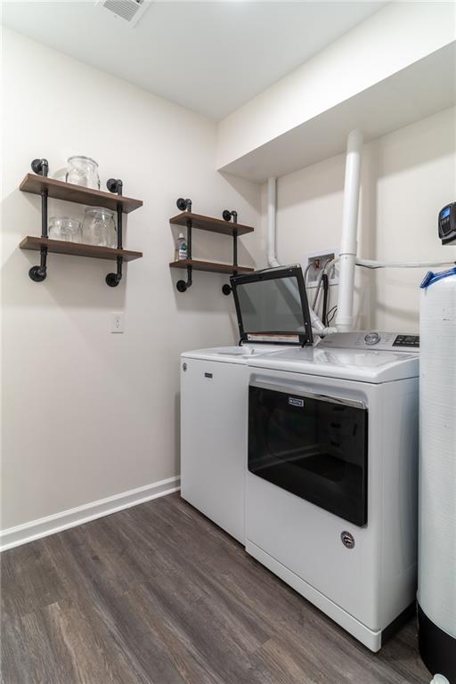 Hickory Manor - Residential