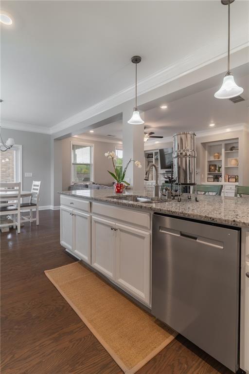 Hickory Manor - Residential