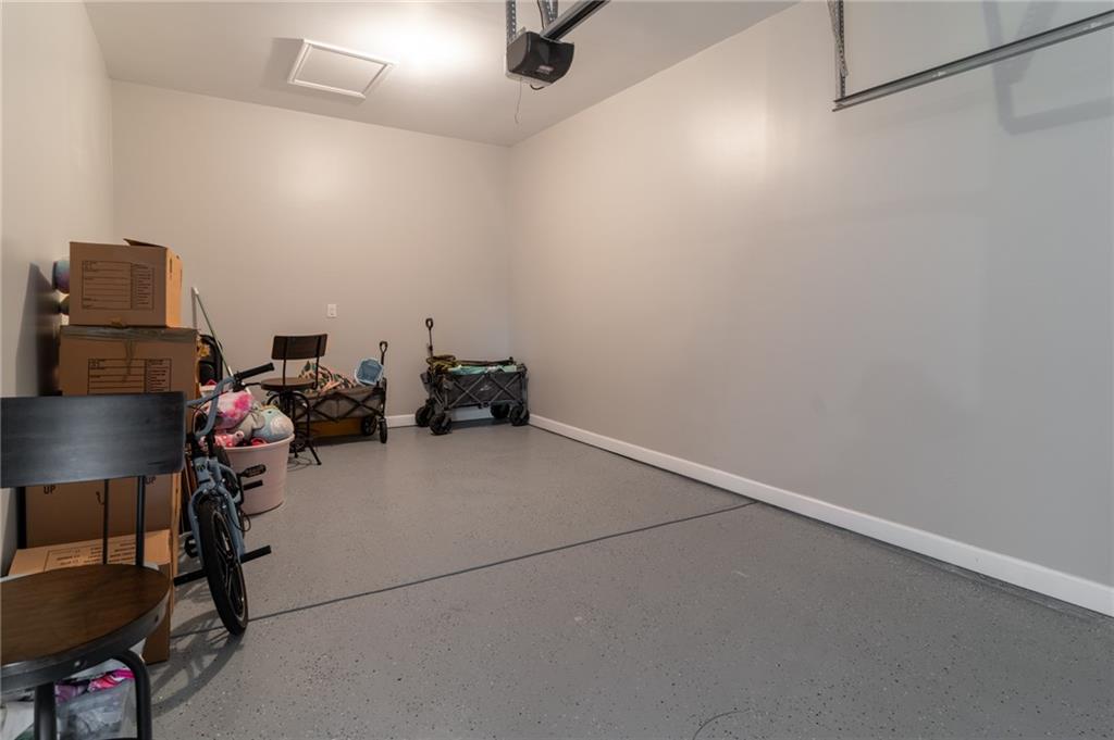 Hickory Manor - Residential