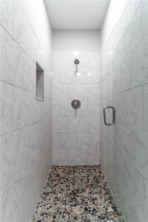 Hickory Manor - Residential