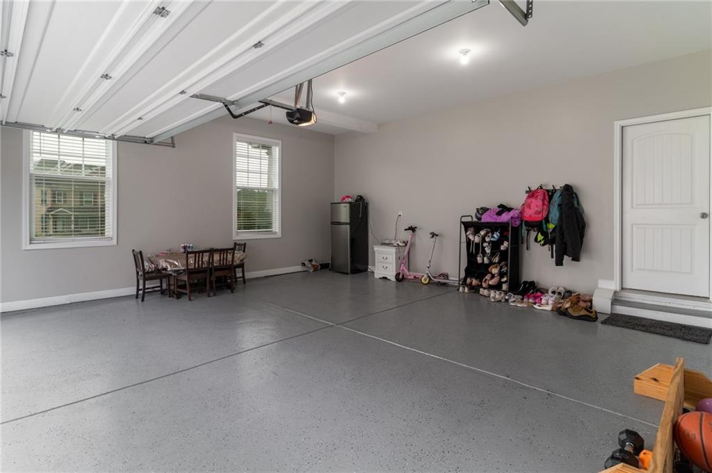 Hickory Manor - Residential