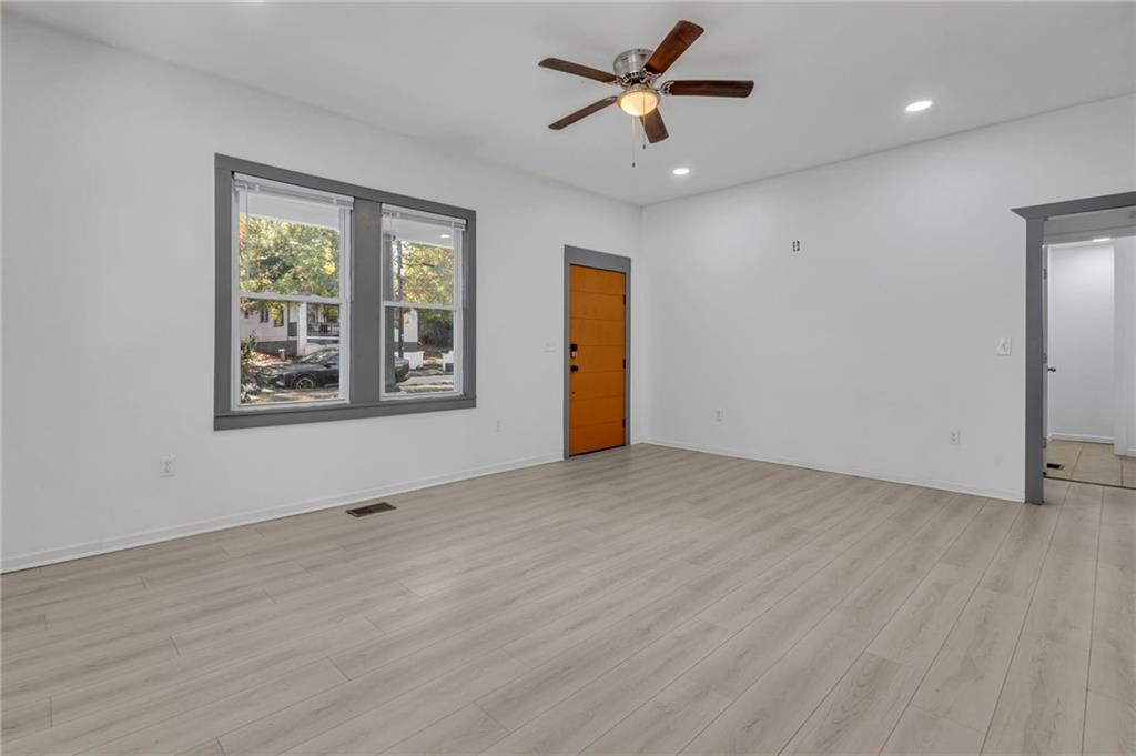 1579 Mozley Place SW