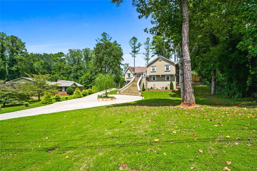 3183 MARY Drive