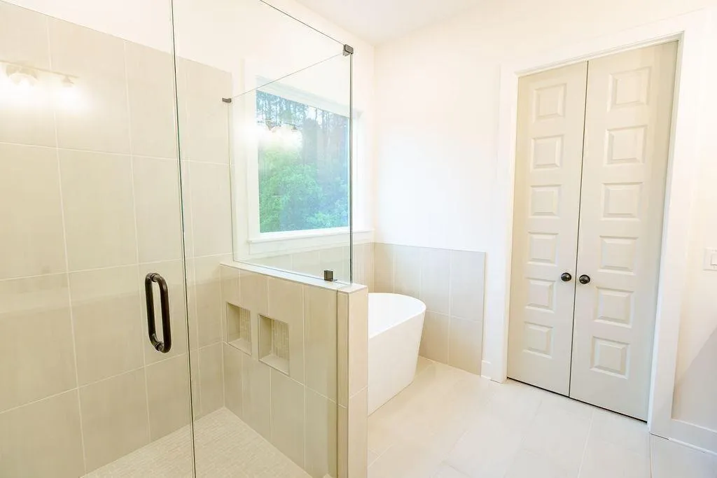 Cumming, Georgia 30028, United States, 4 Bedrooms Bedrooms, ,4 BathroomsBathrooms,Residential,Active,237320