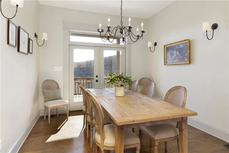 Jasper, Georgia 30143, United States, 6 Bedrooms Bedrooms, ,7 BathroomsBathrooms,Residential,Pending,22155