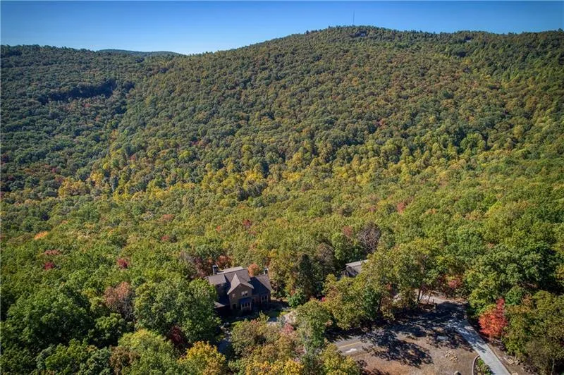 Jasper, Georgia 30143, United States, 6 Bedrooms Bedrooms, ,7 BathroomsBathrooms,Residential,Pending,22155