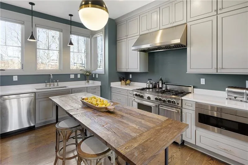 Jasper, Georgia 30143, United States, 6 Bedrooms Bedrooms, ,7 BathroomsBathrooms,Residential,Pending,22155