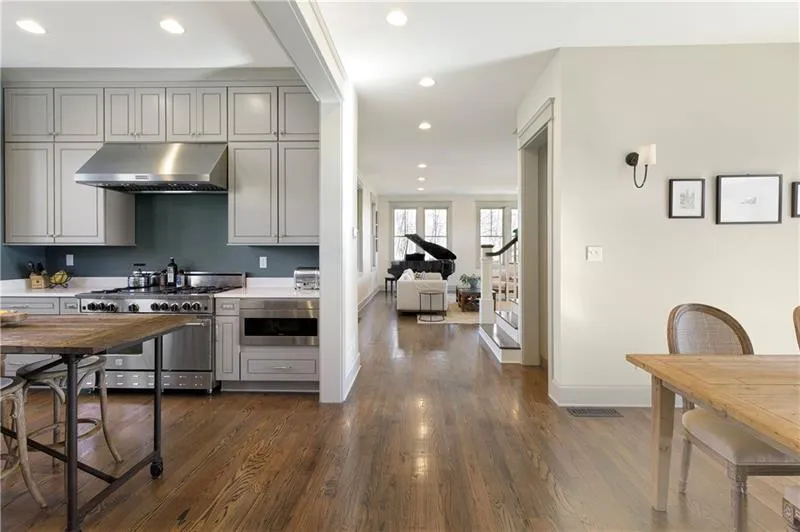 Jasper, Georgia 30143, United States, 6 Bedrooms Bedrooms, ,7 BathroomsBathrooms,Residential,Pending,22155