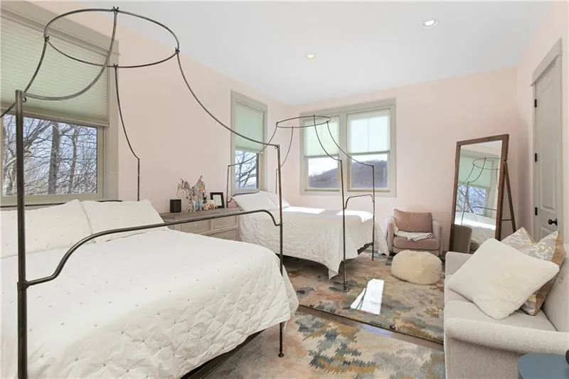 Jasper, Georgia 30143, United States, 6 Bedrooms Bedrooms, ,7 BathroomsBathrooms,Residential,Pending,22155